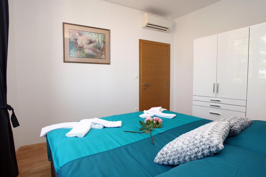 San Simon Sea View Apartment Ll Izola Eksteriør bilde